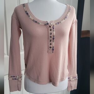 We The Free Rose Rainbow Embroidered Thermal Henley, Women's XS